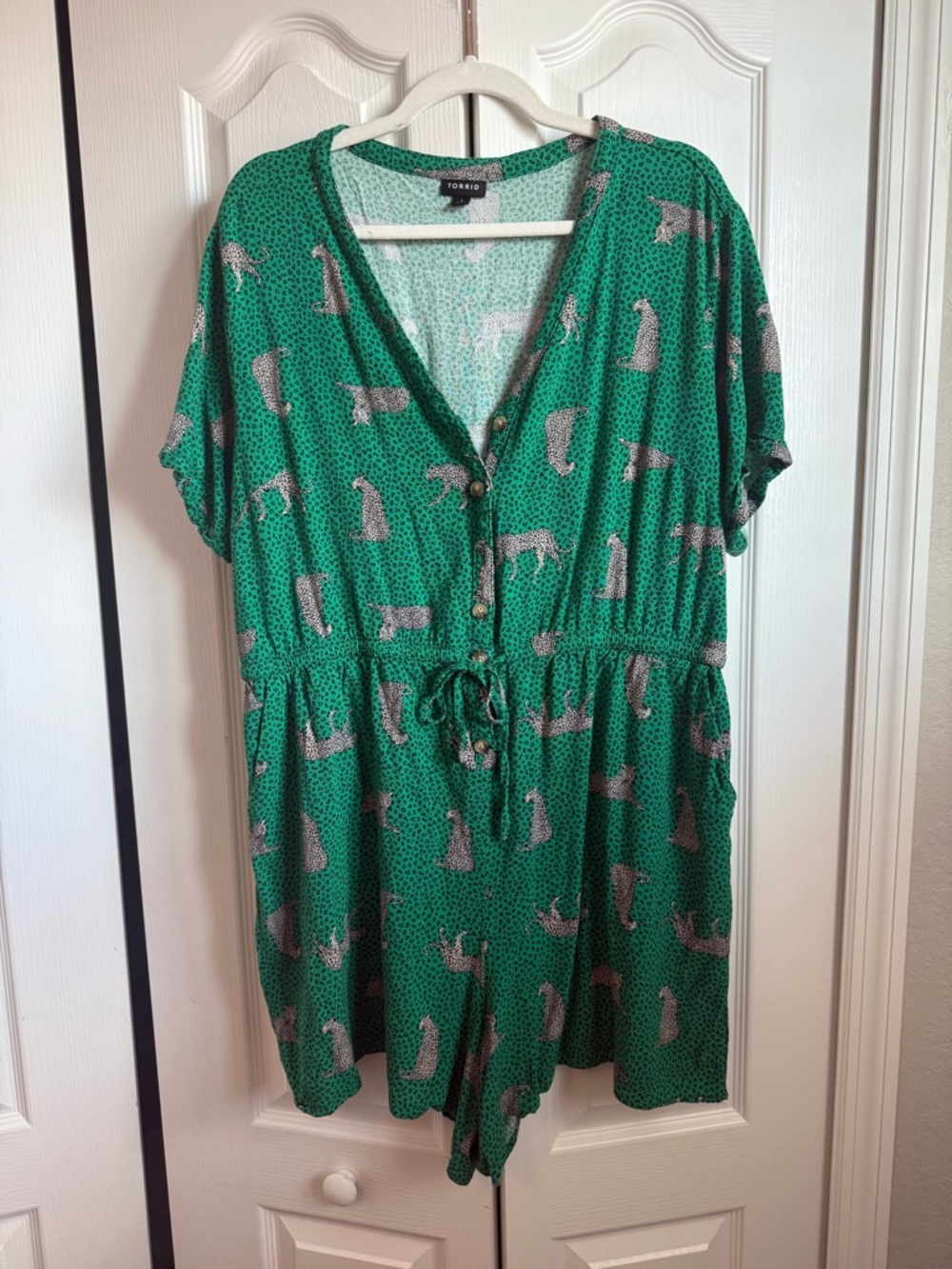Torrid Cheetah Romper 💚